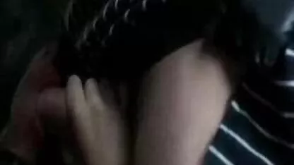 زن بالغ با ترسو و ناجوانمردانه روی تنه همسرش سوار می سايت كير تو كوس شود