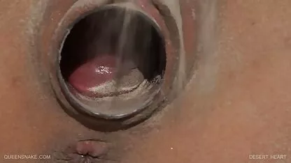 پس از صرف عکس سکسی کوس جدید شام ، به لونا مسابقه داده می شود كه پسری را در یك كلاه قرار دهید