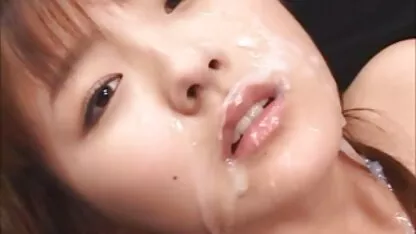 یکی از دوستان ، دوست دختر ماسک خود را از blowjob عکس سکسی کون و کس عمیق می دهد