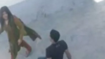 شوهر هنگام کشیدن الاغ مادر تراشیده شده عکس کس کون سکسی روی مو بیدمشک ، دوربین می کشد